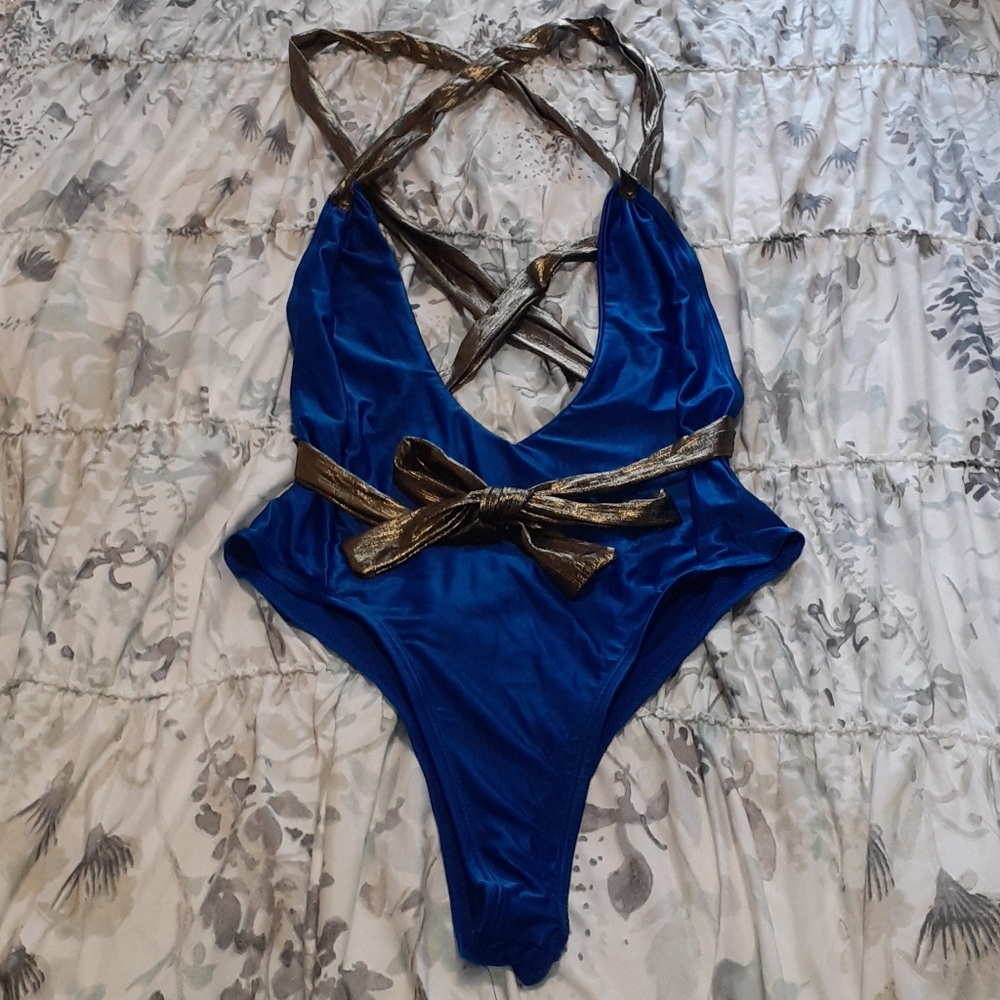 Sexy Monokini High rise & Low cut